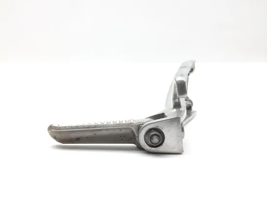 Left Rear Back Passenger Peg Bracket Side 2005 Yamaha YZF R6 2827A x