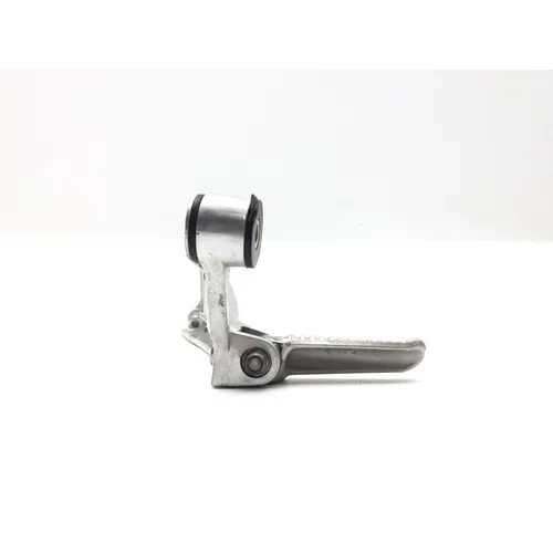 Right Rear Back Passenger Peg Bracket Side 2005 Yamaha YZF R6 2827A 11