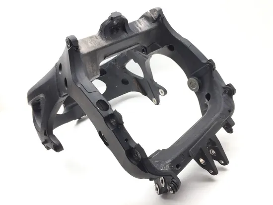 Main Frame Chassis RBLT 2005 Yamaha YZF R6 2827A