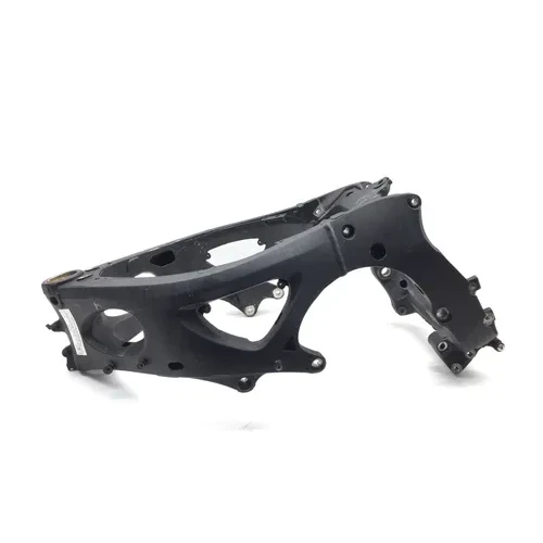 Main Frame Chassis RBLT 2005 Yamaha YZF R6 2827A 3