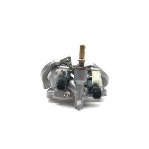 Intake With Injectors 2010 Kawasaki Vulcan 900 VN900C Custom 2816A 5