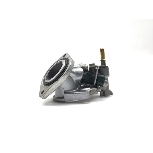 Intake With Injectors 2010 Kawasaki Vulcan 900 VN900C Custom 2816A 11