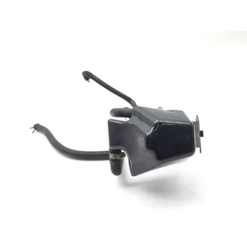 Oil Vent Box 2000 Kawasaki Vulcan 1500 VN1500E Classic 2817A 5