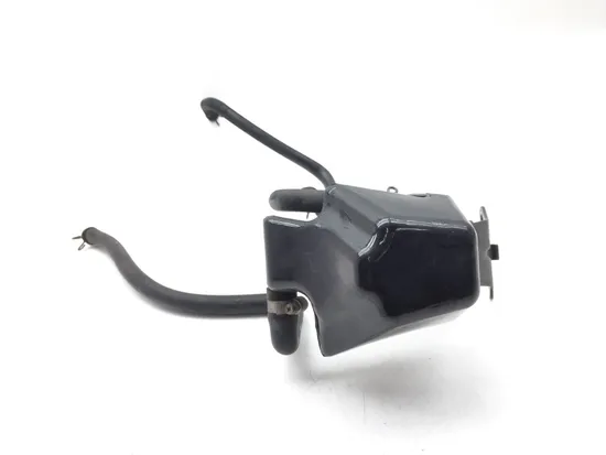 Oil Vent Box 2000 Kawasaki Vulcan 1500 VN1500E Classic 2817A