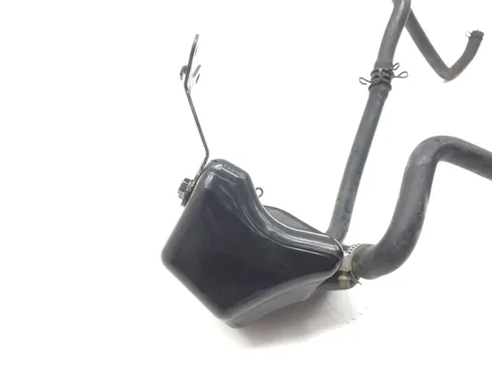 Oil Vent Box 2000 Kawasaki Vulcan 1500 VN1500E Classic 2817A