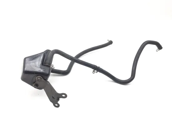 Oil Vent Box 2000 Kawasaki Vulcan 1500 VN1500E Classic 2817A