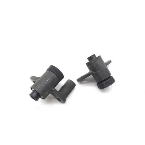 Engine Motor Mounts 2000 Kawasaki Vulcan 1500 VN1500E Classic 2817A 11