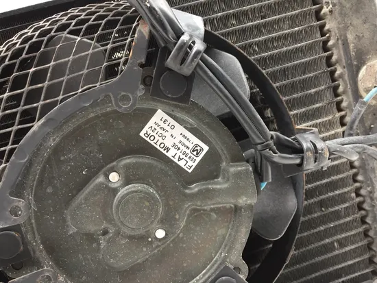 Engine Radiator Cooling 2000 Kawasaki Vulcan 1500 VN1500E Classic 2817A x