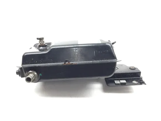 Engine Oil Tank 2010 Can-Am Spyder RT-S Roadster SE5 2843A