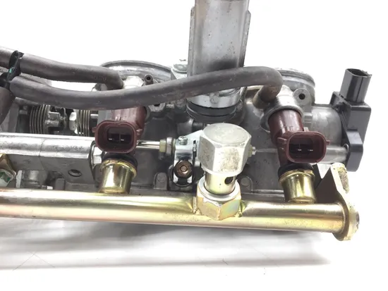 Throttle Body with Injectors 2006 Honda CBR1000RR 2857A