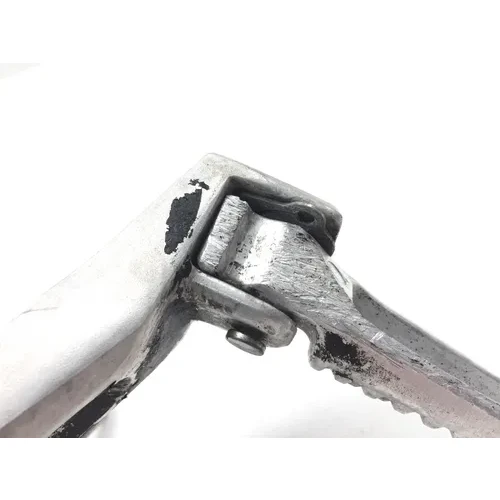 Right Rear Back Passenger Peg Bracket Side 2006 Honda CBR1000RR 2857A x 15