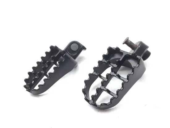 Left Right Set Passenger Peg Bracket 1998 Kawasaki Vulcan 800 VN800A 2856A x