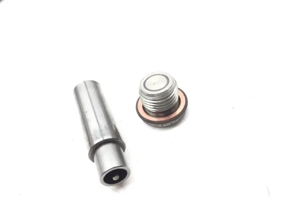 Engine Oil Tank 2010 Can-Am Spyder RS-S Roadster SE5 2848A