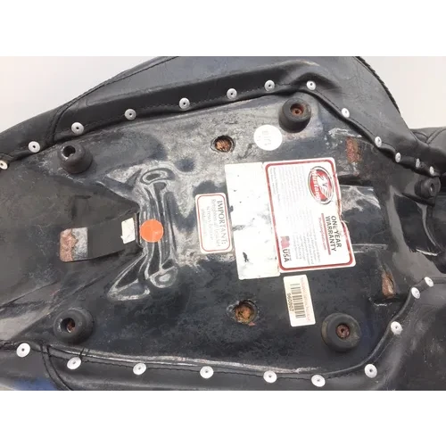 Mustang Seat 2001 Harley-Davidson Dyna Low Rider FXDL 2854A x 22