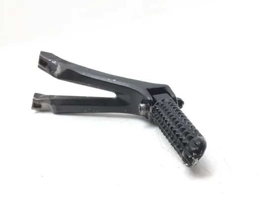 Left Rear Back Passenger Peg Bracket Side 2005 Yamaha YZF R1 Raven 2858A x