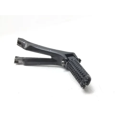 Left Rear Back Passenger Peg Bracket Side 2005 Yamaha YZF R1 Raven 2858A x 5