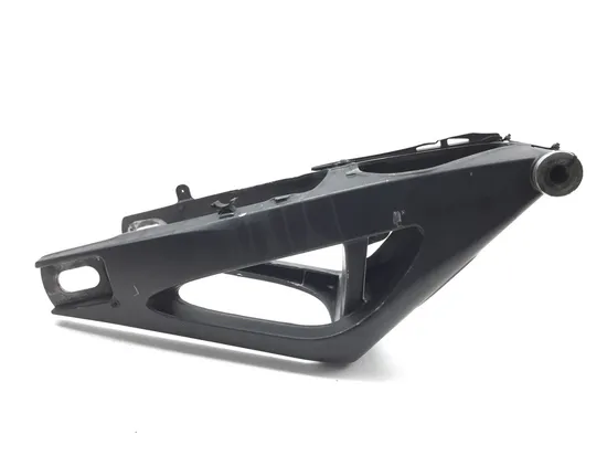 Swing Arm Swingarm 2005 Yamaha YZF R1 Raven 2858A x