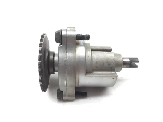 Engine Oil Pump Assembly 2006 Suzuki Boulevard C50C 2847A