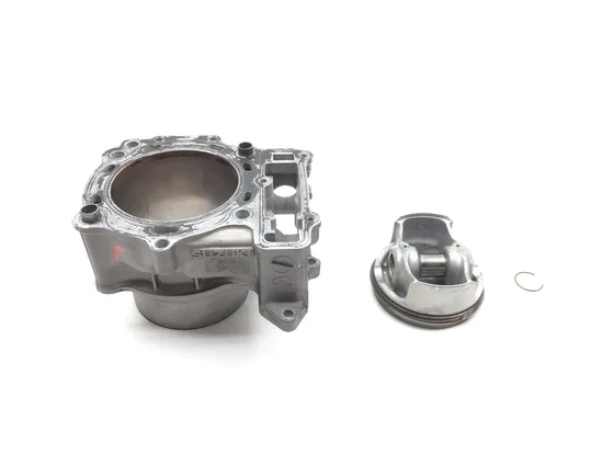 Engine Cylinder Jug W Piston Front 2000 Suzuki TL1000S 2845A