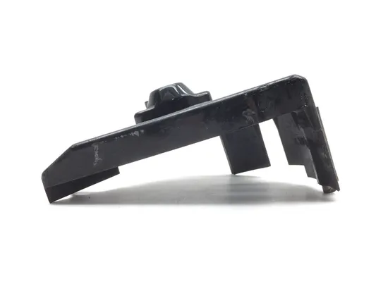 Engine Sprocket Cover 2000 Suzuki TL1000S 2845A x