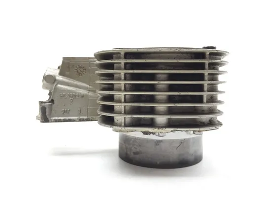 Engine Cylinder Jug W Piston Right 1996 BMW R1100RTL 2782A