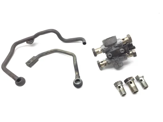 Engine Oil Lines 1996 BMW R1100RTL 2782A