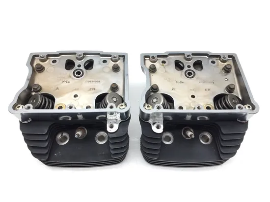 Front Rear Cylinder Head Set 2002 Harley-Davidson Road King FLHR 2881A x
