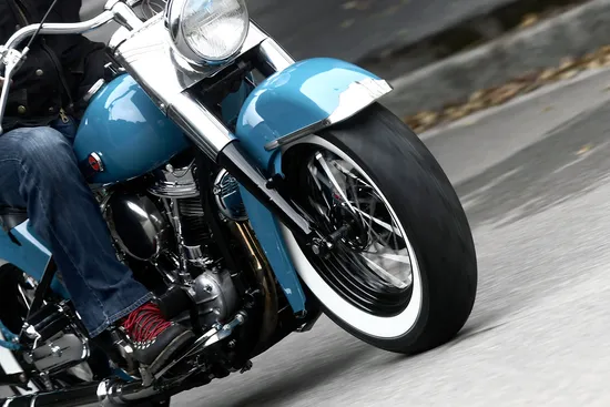 Metzeler ME 888 Marathon Ultra V-Twin 120/70B21 Front Bias Tire 68H TL 2