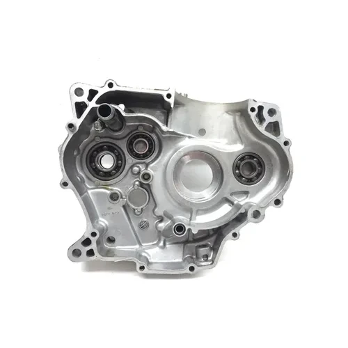 Engine Left Right Center Cases 1990 Suzuki DR350 2808A 17