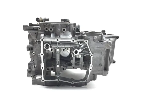 Upper Lower Center Cases Case 2001 Honda Interceptor 800 VFR800F 2873A