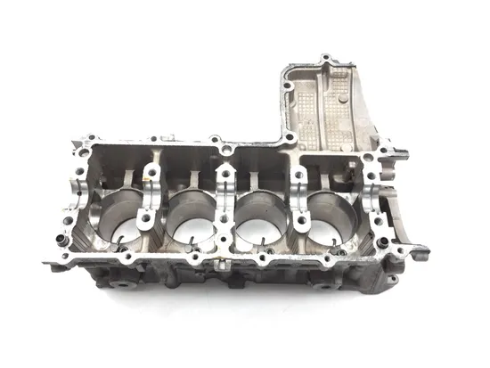 Upper Lower Center Cases Case 2004 Suzuki GSXR600 2875A