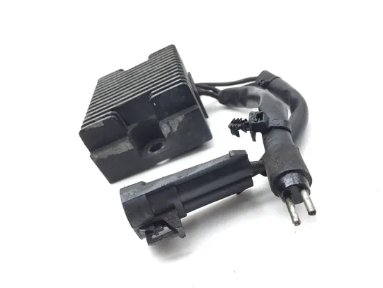 Ignition Voltage Regulator 2004 Harley Sportster 883 Custom XL883C 2883A x