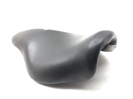 Seat 2004 Harley-Davidson Sportster 883 Custom XL883C 2883A x