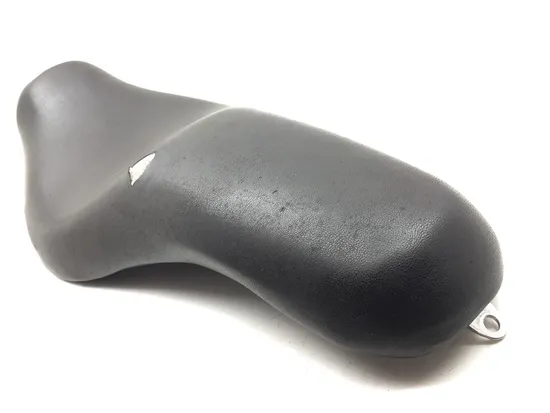 Seat 2004 Harley-Davidson Sportster 883 Custom XL883C 2883A x