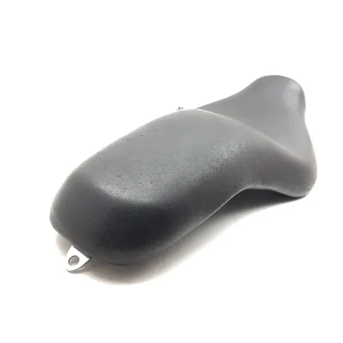 Seat 2004 Harley-Davidson Sportster 883 Custom XL883C 2883A x 13