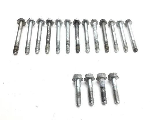 Engine Left Right Center Case Bolts 2016 Harley Sportster 883 Super Low 2884A