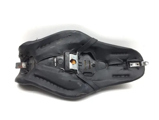 Seat 2016 Harley-Davidson Sportster 883 Super Low XL883L 2884A x