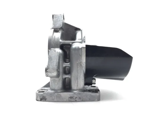 Engine Oil Filter Mount 2018 Kawasaki Ninja ZX6R ZX636 ABS KRT Edition 2898A