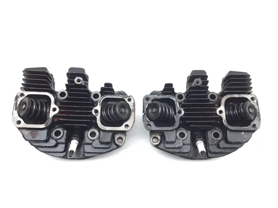 Front Rear Cylinder Head Set 1977 Harley-Davidson Sportster 1000 XLH 2897A x