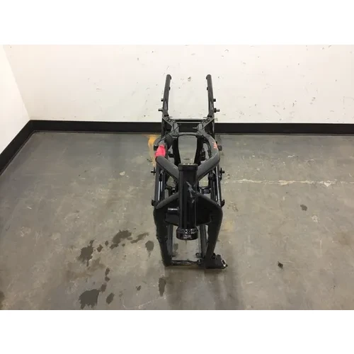 Main Frame Chassis 1998 Suzuki Marauder 800 VZ800 2905A 9