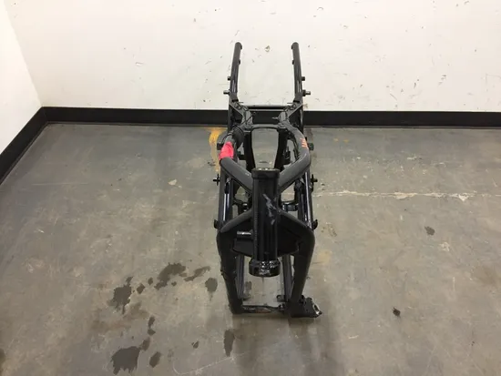 Main Frame Chassis 1998 Suzuki Marauder 800 VZ800 2905A