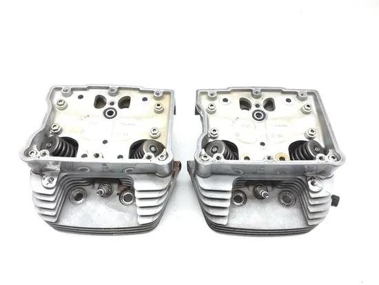 Front Rear Cylinder Head Set 2003 Harley Softail Standard EFI FXSTI 2918A x