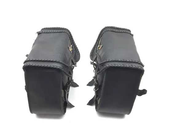 Saddlebags 1998 Suzuki Marauder 800 VZ800 2905A x