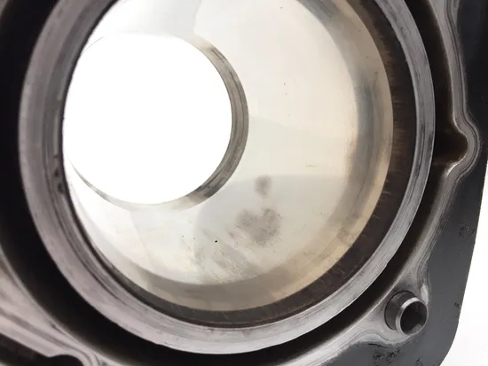 Engine Cylinder Jug W Piston Rear 2000 Victory V92C 2907A x