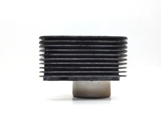 Engine Cylinder Jug W Piston Rear 2000 Victory V92C 2907A x