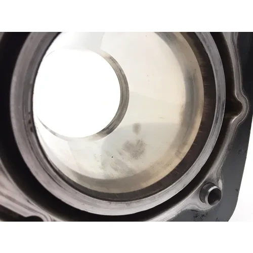 Engine Cylinder Jug W Piston Rear 2000 Victory V92C 2907A x 21