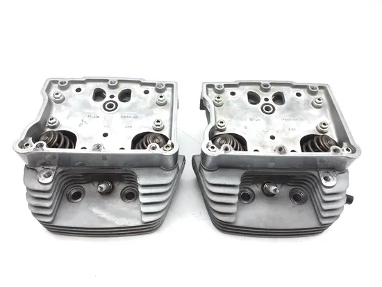 Front Rear Cylinder Head Set 2005 Harley-Davidson Electra Glide EFI FLHTI 2922A