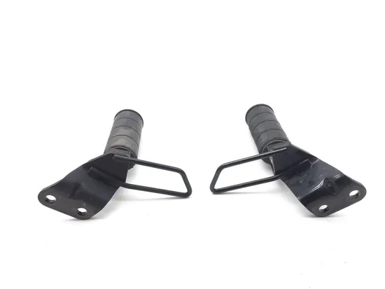 Left Right Set Passenger Peg Bracket 2006 Suzuki Boulevard C50 Black 2908A x