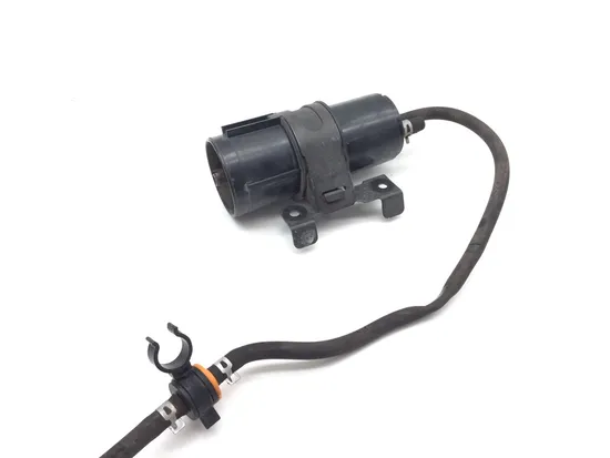 Air Canister 2005 Suzuki Boulevard C90 2906A