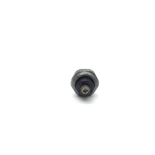 Oil Sending Unit 2004 Suzuki GSXR750 2931A 8